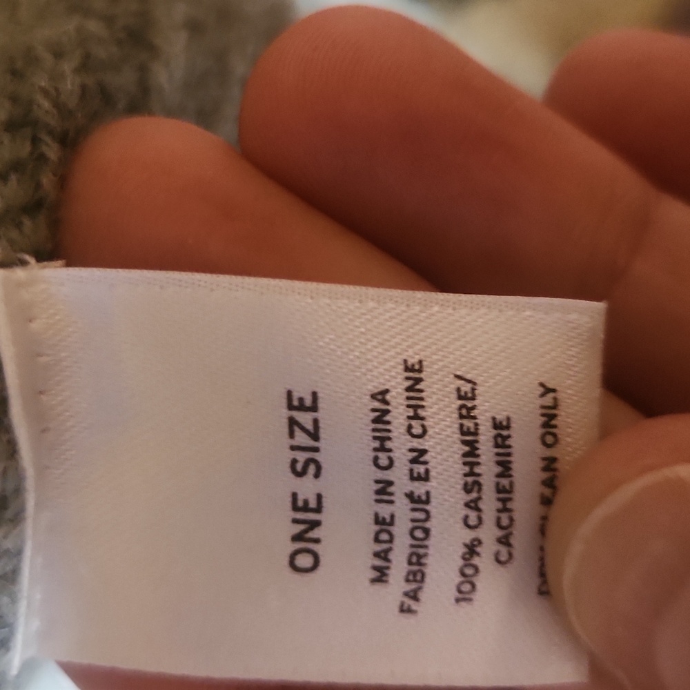 Halogen Cashmere Poncho - Picture 7 of 8